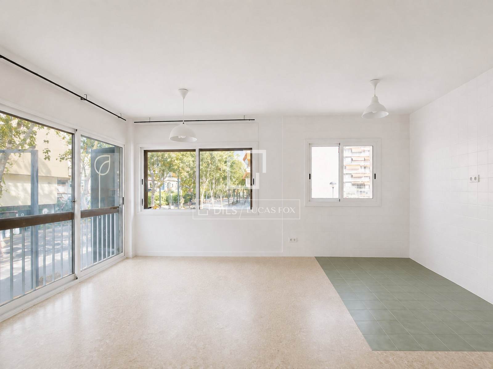 Apartament w Vilanova i la Geltru, Barcelona, Hiszpania 4 sypialnie, 97 mkw. nr 194286