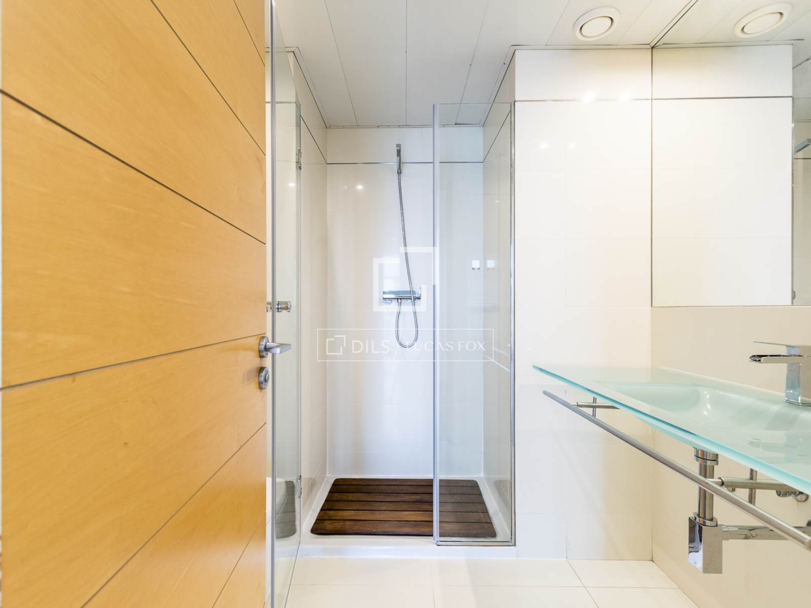 Wohnung in Barcelona, Spanien 3 Schlafzimmer, 121 m2 Nr. 194287