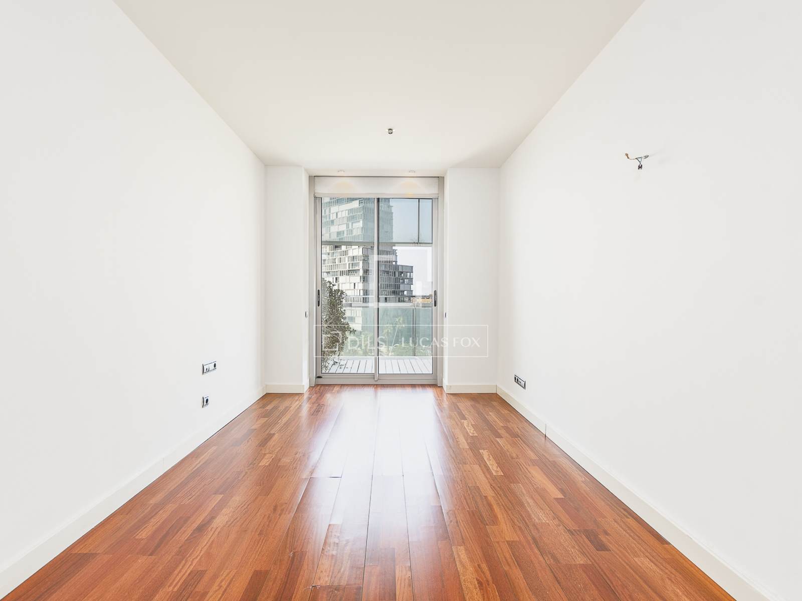 Wohnung in Barcelona, Spanien 3 Schlafzimmer, 121 m2 Nr. 194287