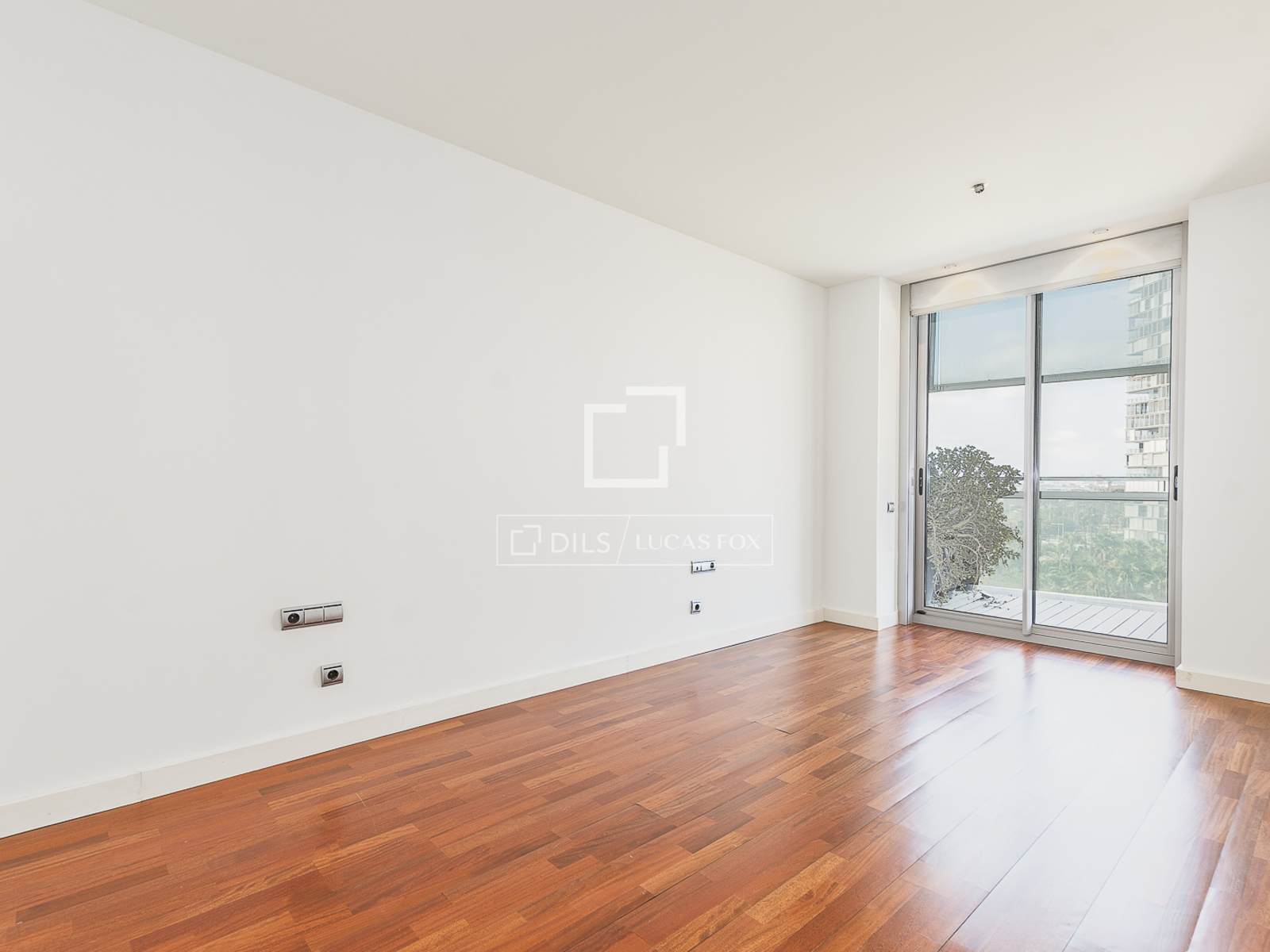 Wohnung in Barcelona, Spanien 3 Schlafzimmer, 121 m2 Nr. 194287