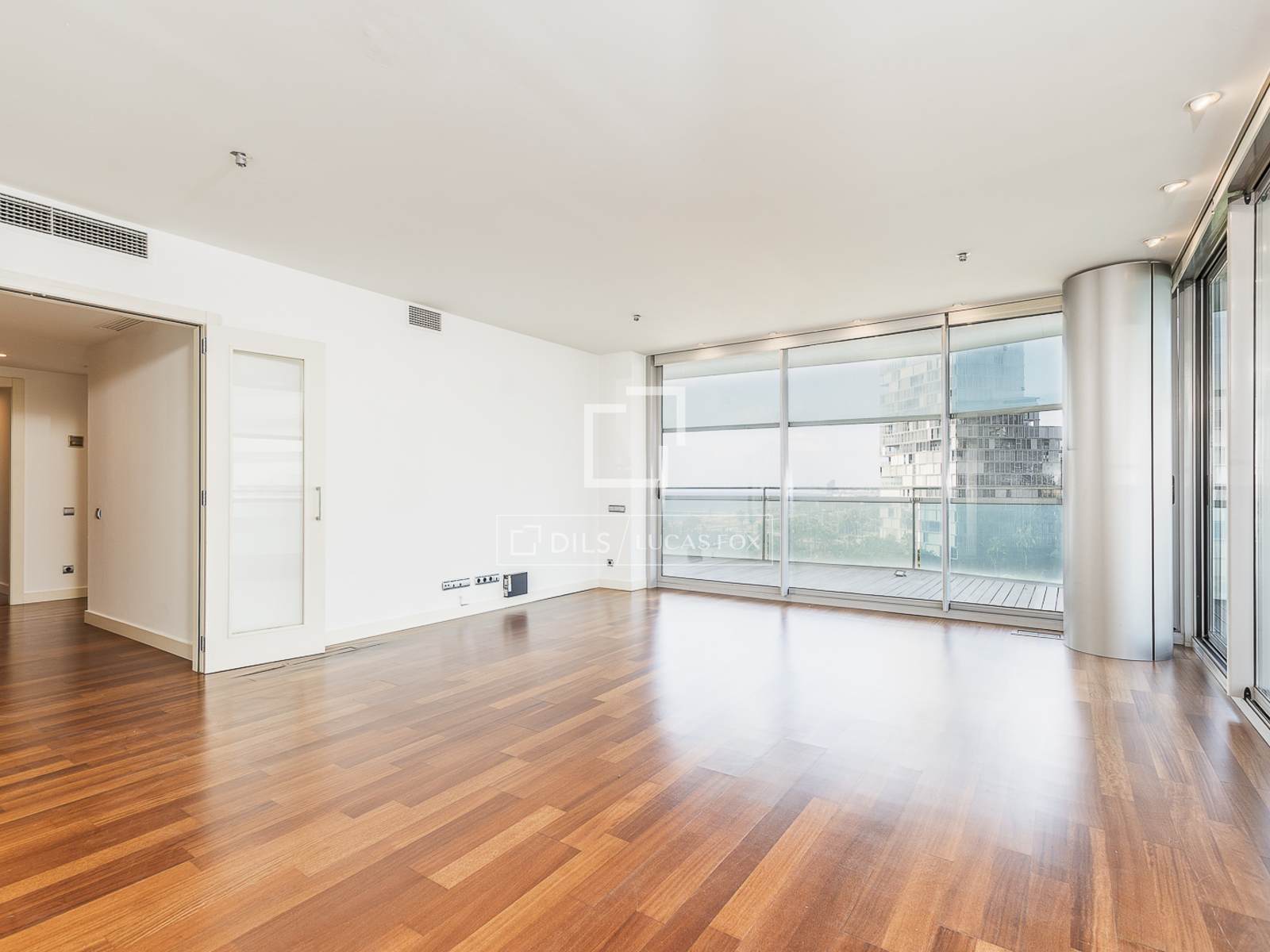 Wohnung in Barcelona, Spanien 3 Schlafzimmer, 121 m2 Nr. 194287
