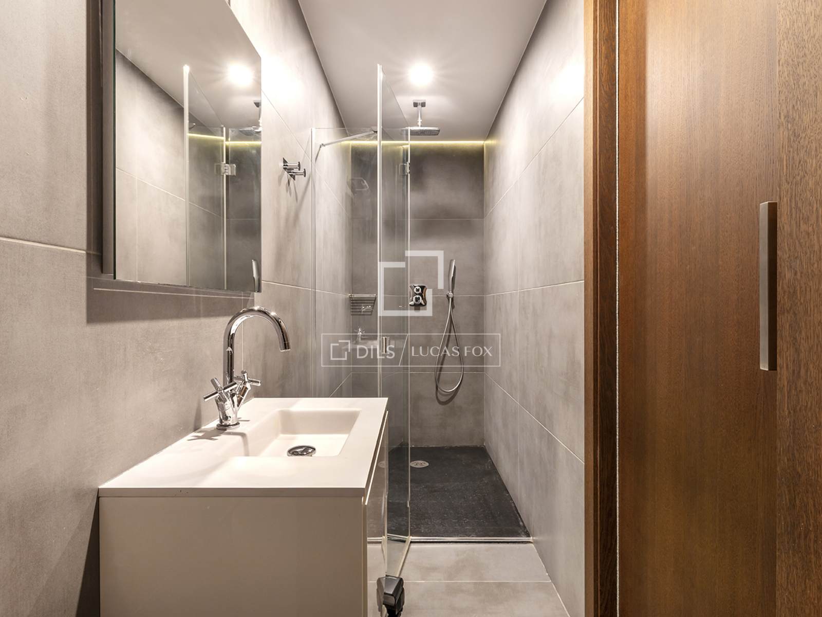 Appartamento a Barcelona, Spagna 4 camere da letto, 343 mq. N° 194285