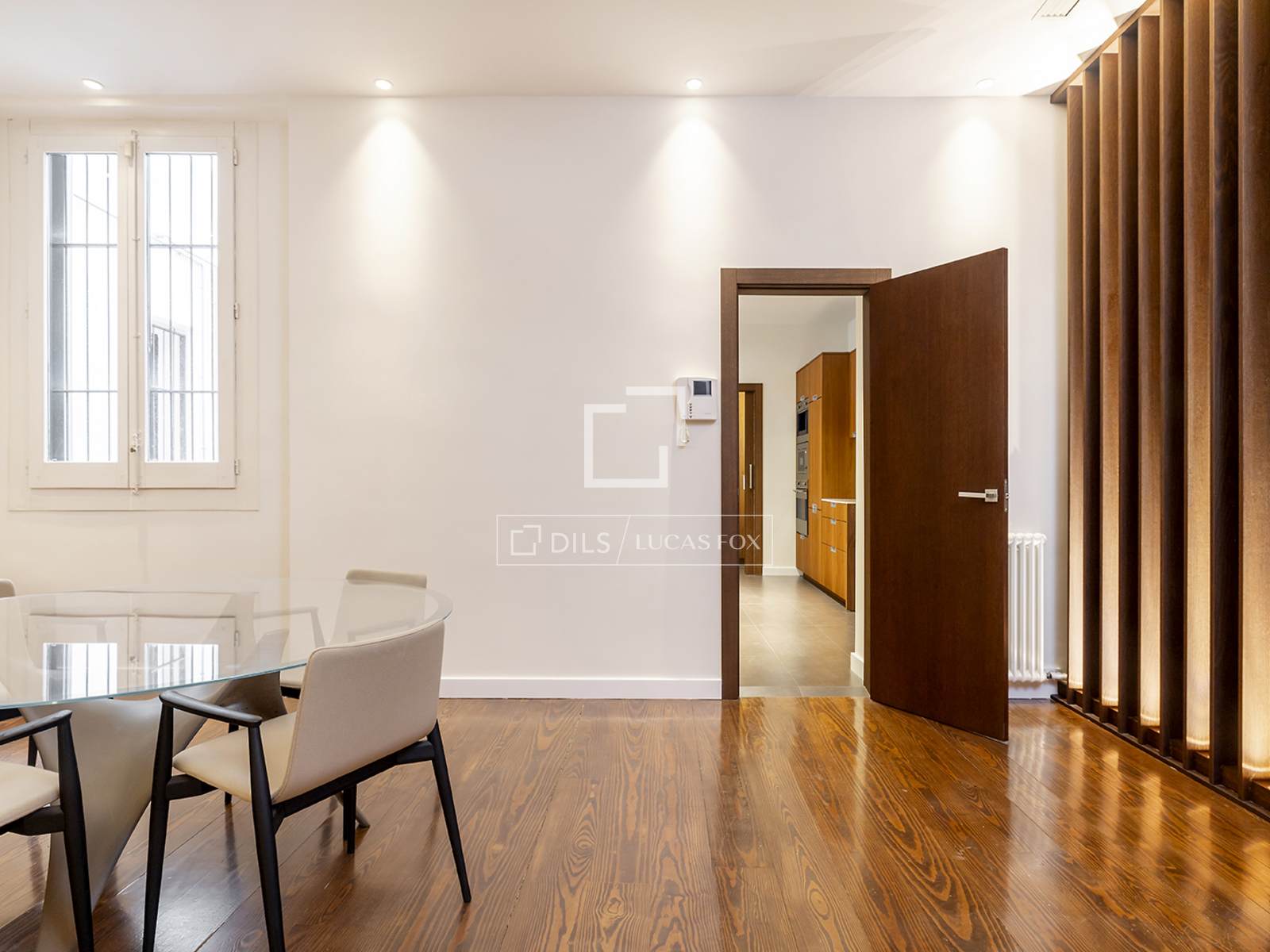 Appartamento a Barcelona, Spagna 4 camere da letto, 343 mq. N° 194285