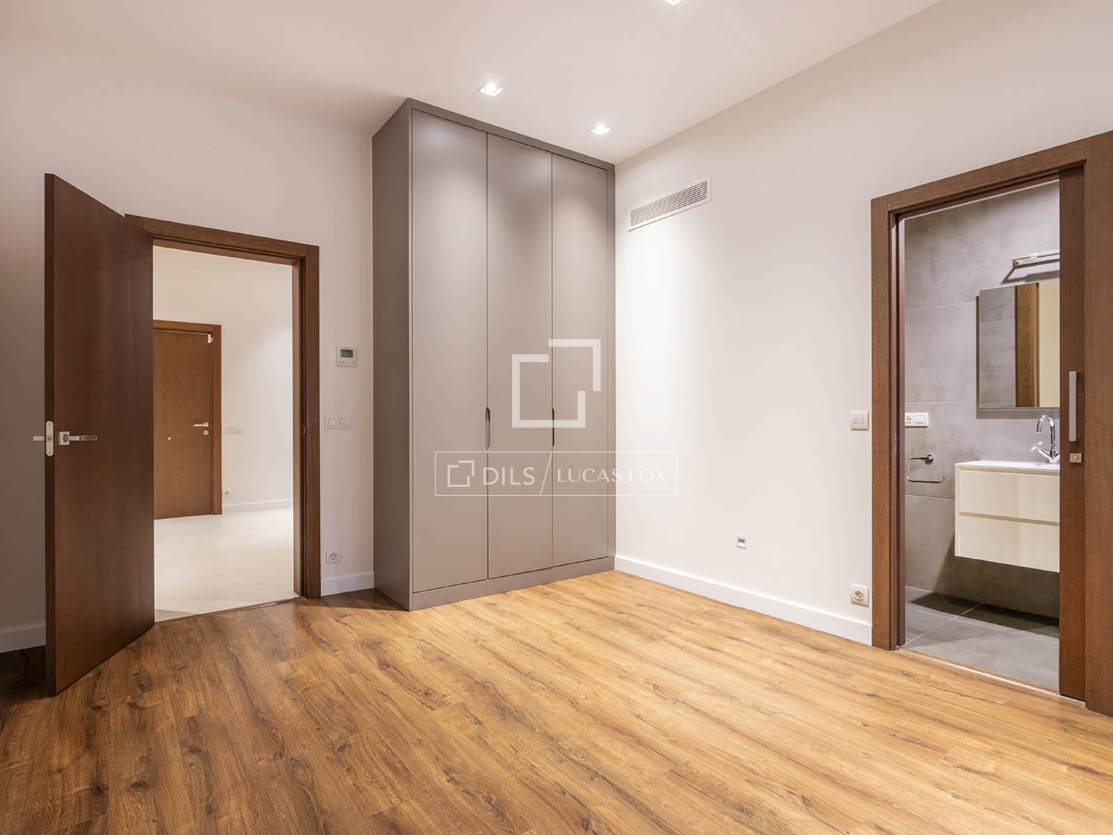 Appartamento a Barcelona, Spagna 4 camere da letto, 343 mq. N° 194285