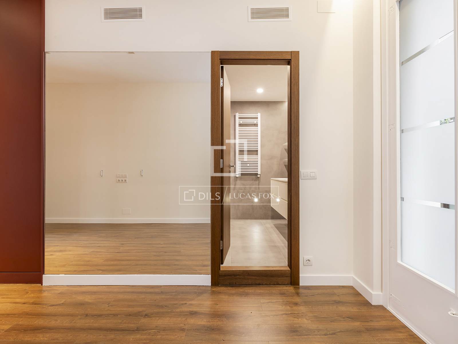 Appartamento a Barcelona, Spagna 4 camere da letto, 343 mq. N° 194285