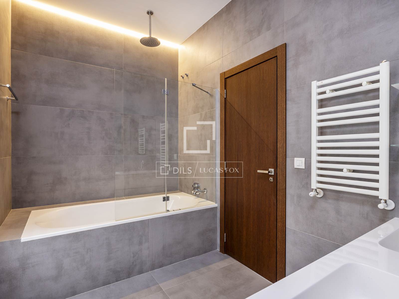 Appartamento a Barcelona, Spagna 4 camere da letto, 343 mq. N° 194285