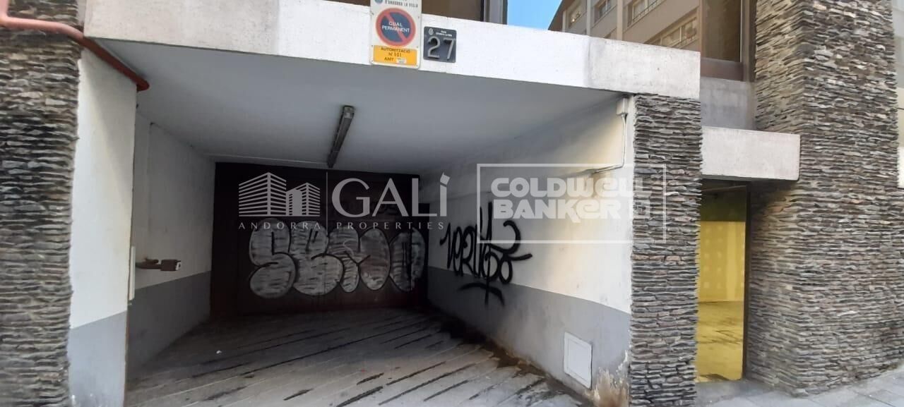 Parking in Principado De Andorra (Ninguna Poblacion Tiene C.P.), Lleida, Spain 121 sq.m. No. 156995