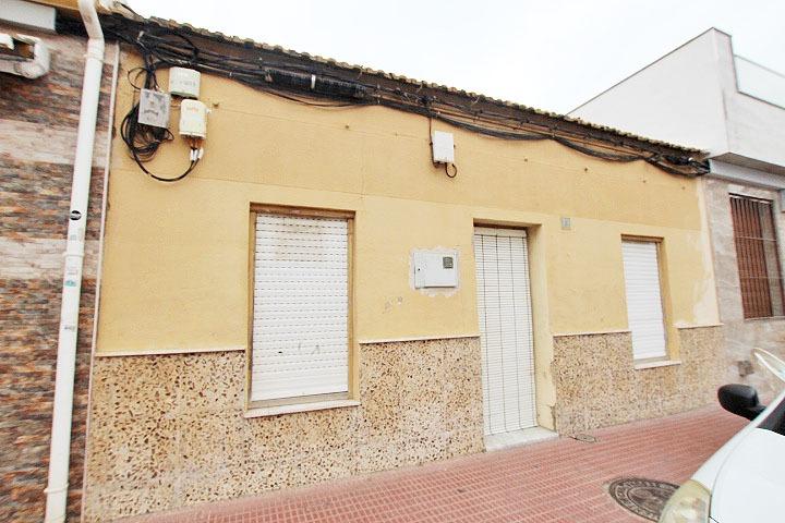 Townhouse à Guardamar del Segura, Alicante, Espagne 3 chambres, 128 m2 No. 183644