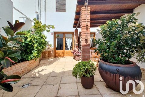 Huvila Canet de Mar, Barcelona, Espanja 3 makuuhuonetta, 195 m2 No. 153411