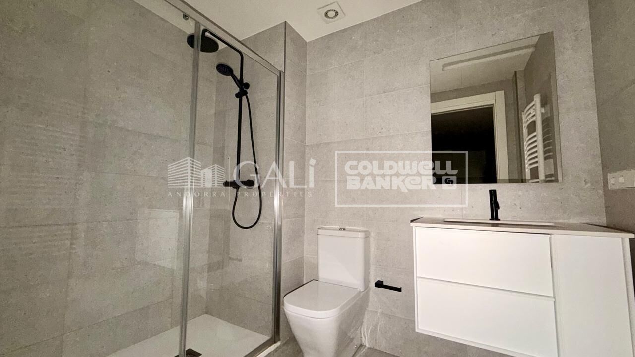 Apartment à Principado De Andorra (Ninguna Poblacion Tiene C.P.), Lleida, Espagne 3 chambres, 124 m2 No. 178420