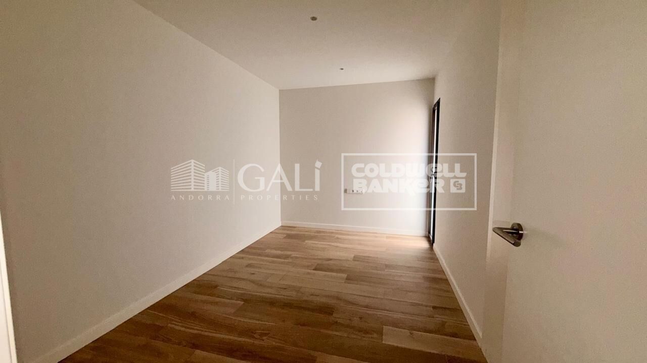 Apartment à Principado De Andorra (Ninguna Poblacion Tiene C.P.), Lleida, Espagne 3 chambres, 124 m2 No. 178420