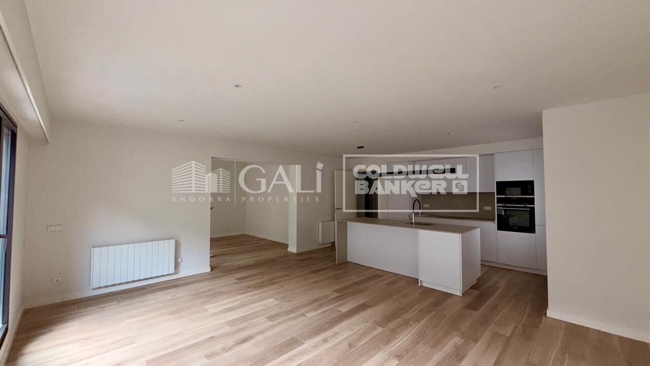 Apartment à Principado De Andorra (Ninguna Poblacion Tiene C.P.), Lleida, Espagne 3 chambres, 124 m2 No. 178420