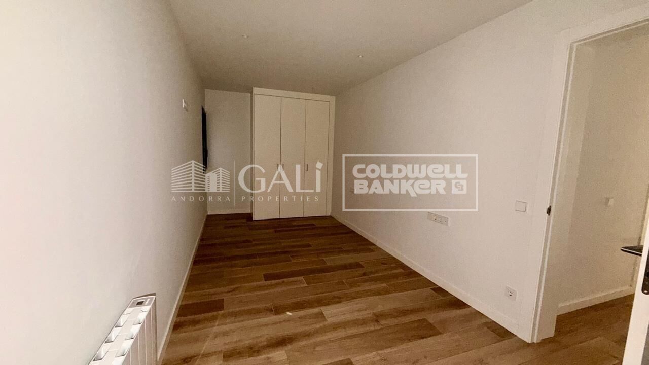 Apartment à Principado De Andorra (Ninguna Poblacion Tiene C.P.), Lleida, Espagne 3 chambres, 124 m2 No. 178420