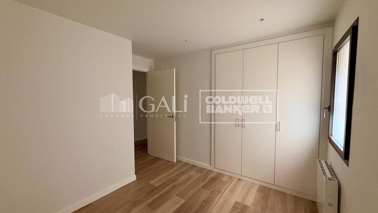 Apartment à Principado De Andorra (Ninguna Poblacion Tiene C.P.), Lleida, Espagne 3 chambres, 124 m2 No. 178420