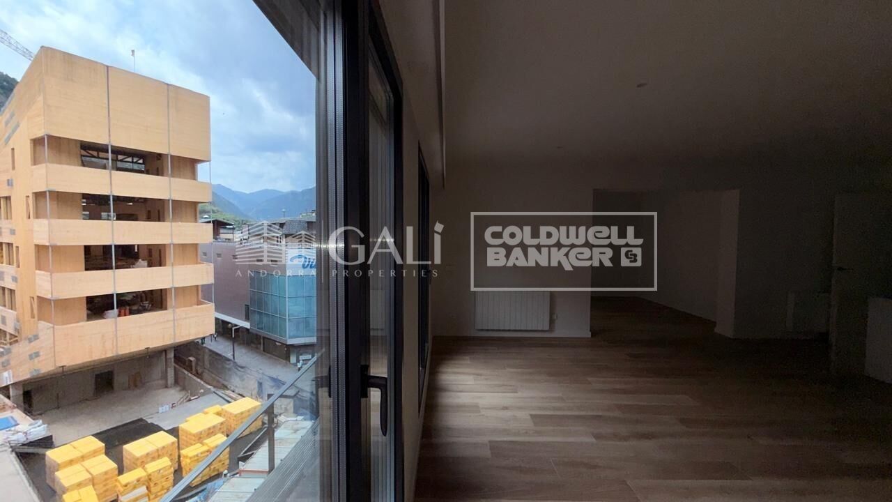 Apartment à Principado De Andorra (Ninguna Poblacion Tiene C.P.), Lleida, Espagne 3 chambres, 124 m2 No. 178420