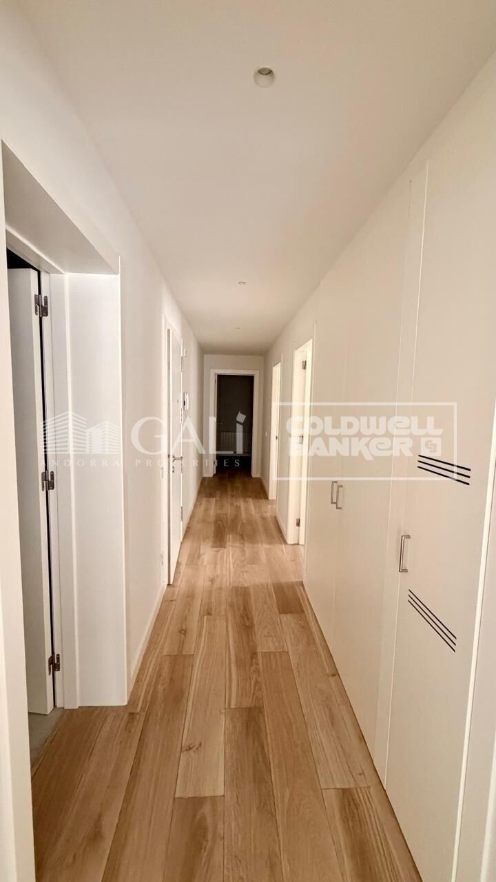 Apartment à Principado De Andorra (Ninguna Poblacion Tiene C.P.), Lleida, Espagne 3 chambres, 124 m2 No. 178420