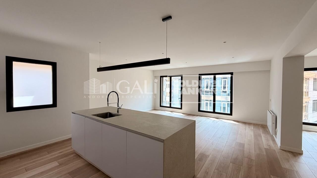 Apartment à Principado De Andorra (Ninguna Poblacion Tiene C.P.), Lleida, Espagne 3 chambres, 124 m2 No. 178420