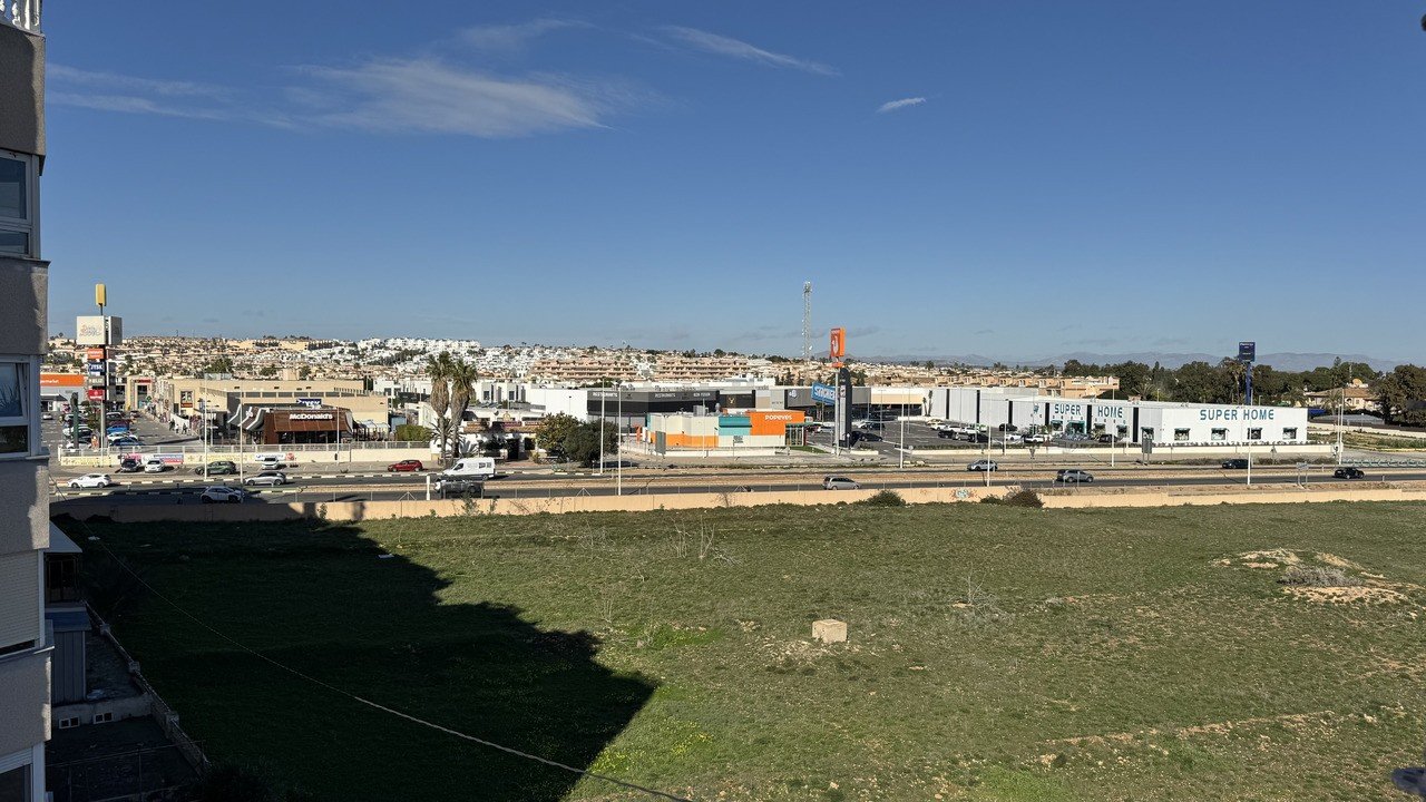 Lägenhet i Punta Prima, Alicante, Spanien 2 sovrum, 70 kvm. Nr. 181061