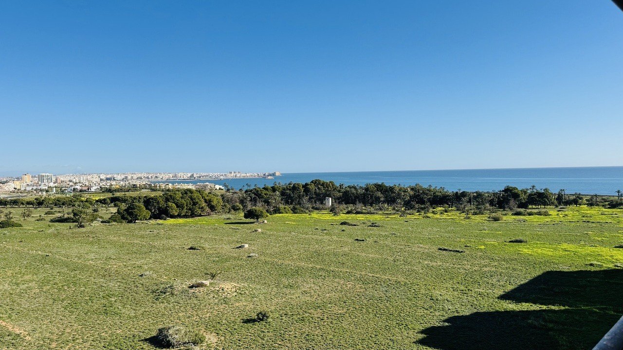 Lägenhet i Punta Prima, Alicante, Spanien 2 sovrum, 70 kvm. Nr. 181061