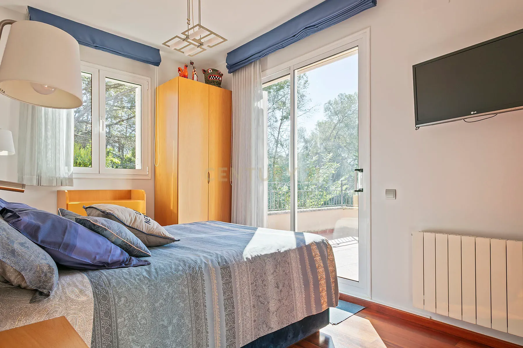House à Sant Pere de Ribes, Barcelona, Espagne 5 chambres, 501 m2 No. 167019
