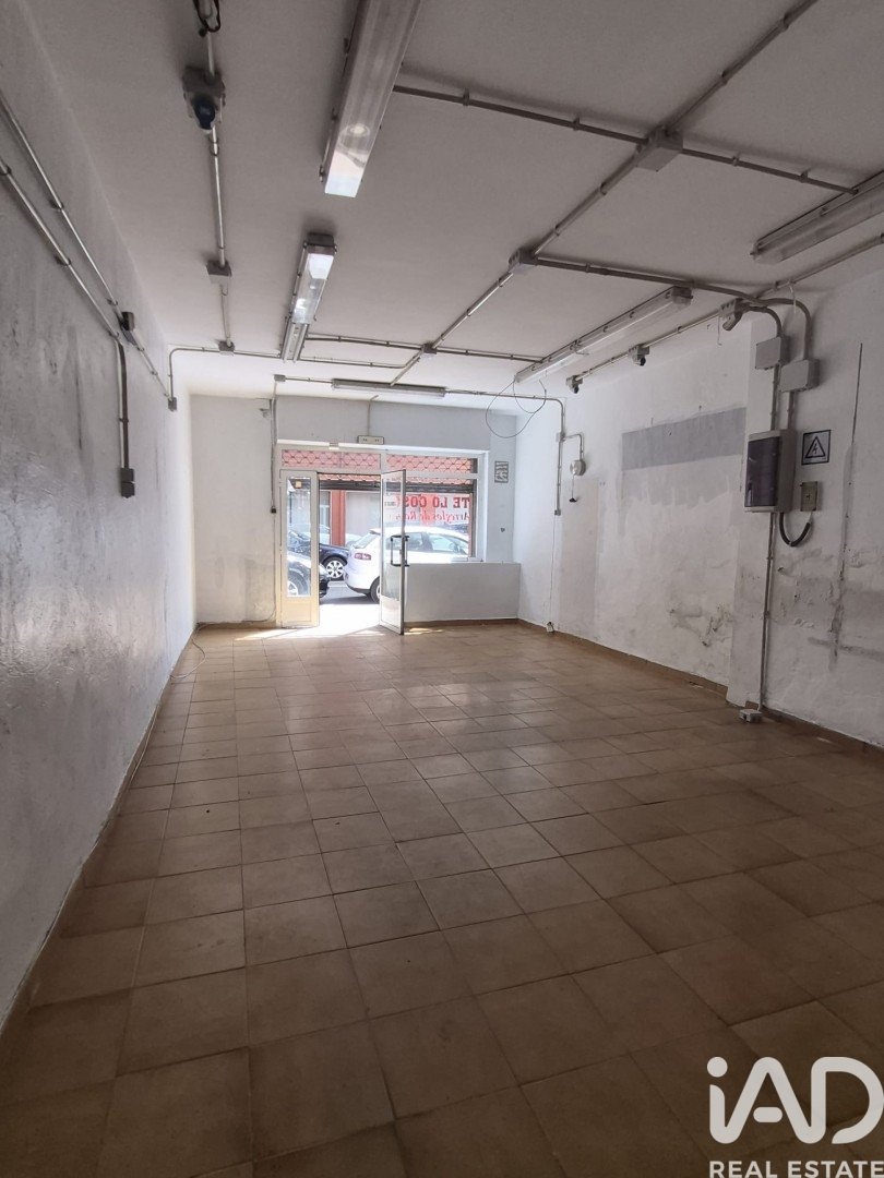 Commercial property in Leon, Spain 55 sq.m. No. 188029