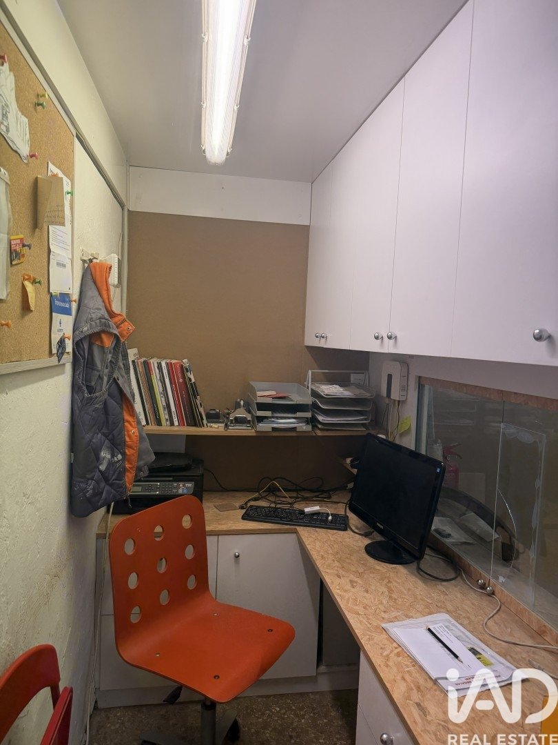 Commercial property in Cornella De Llobregat, Barcelona, Spain 154 sq.m. No. 188030