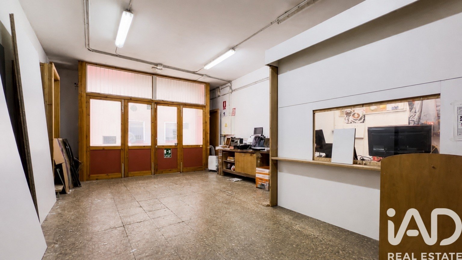Commercial property in Cornella De Llobregat, Barcelona, Spain 154 sq.m. No. 188030