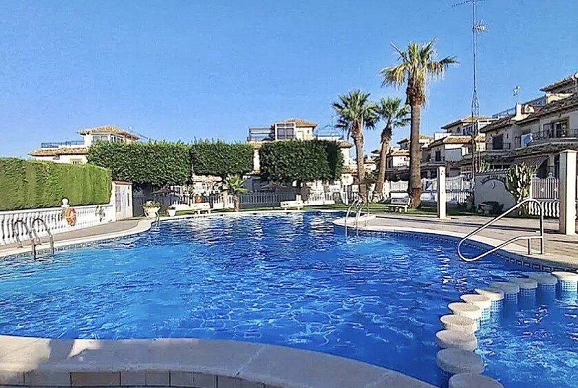 Villa a Playa Flamenca II, Alicante, Spagna 2 camere da letto, 75 mq. N° 111140