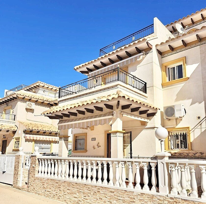 Villa a Playa Flamenca II, Alicante, Spagna 2 camere da letto, 75 mq. N° 111140