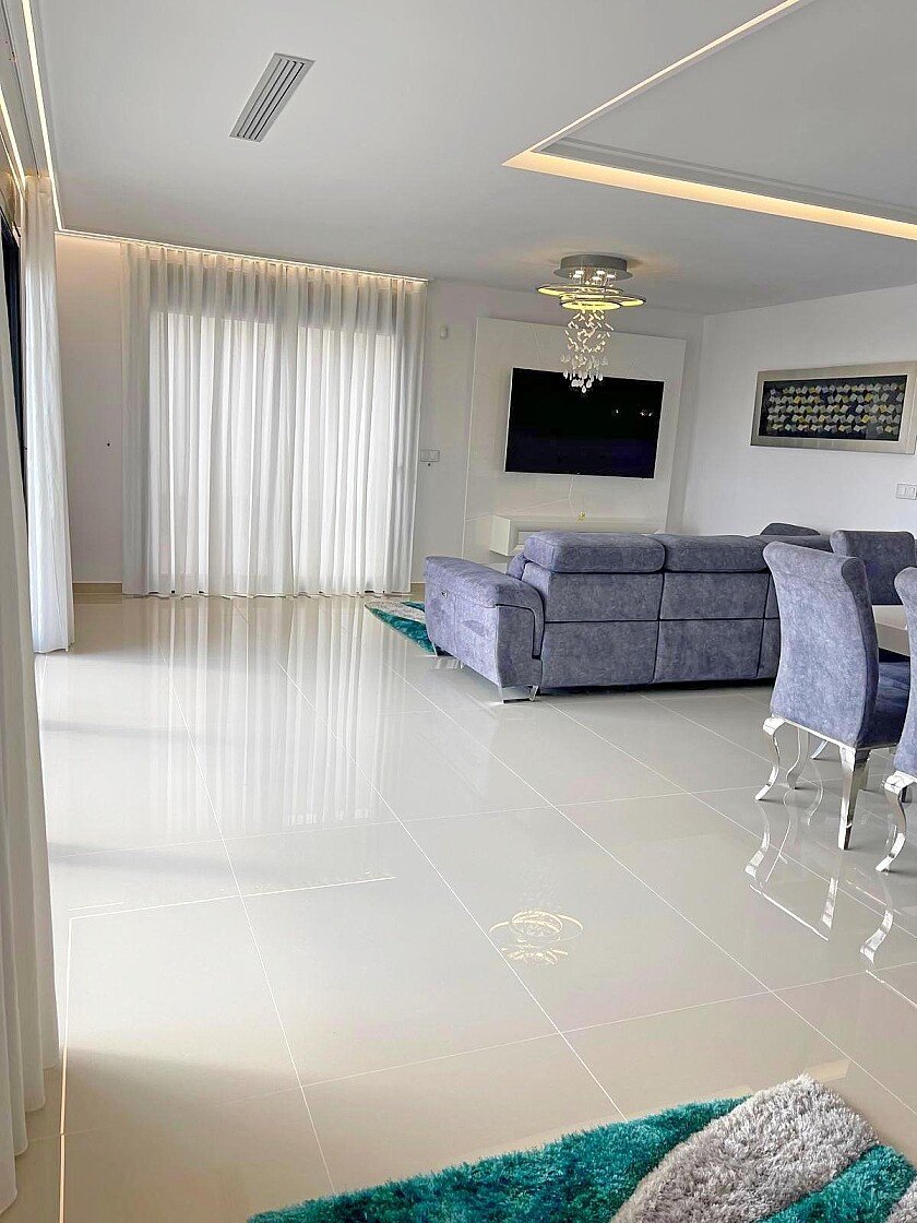 Villa in San Miguel de Salinas, Alicante, Spanien 5 Schlafzimmer, 316 m2 Nr. 111137