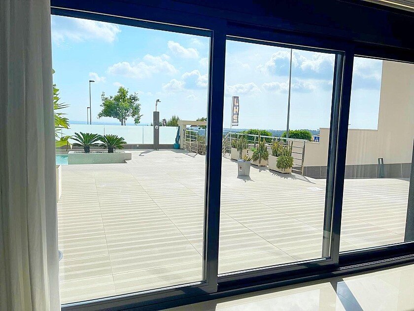 Villa in San Miguel de Salinas, Alicante, Spanien 5 Schlafzimmer, 316 m2 Nr. 111137