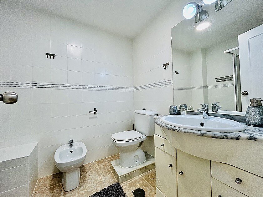 Apartment in Torrevieja, Alicante, Spain 3 bedrooms, 92 sq.m. No. 111147