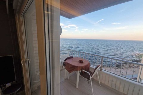 Apartment in Torrevieja, Alicante, Spain 3 bedrooms, 93 sq.m. No. 191616