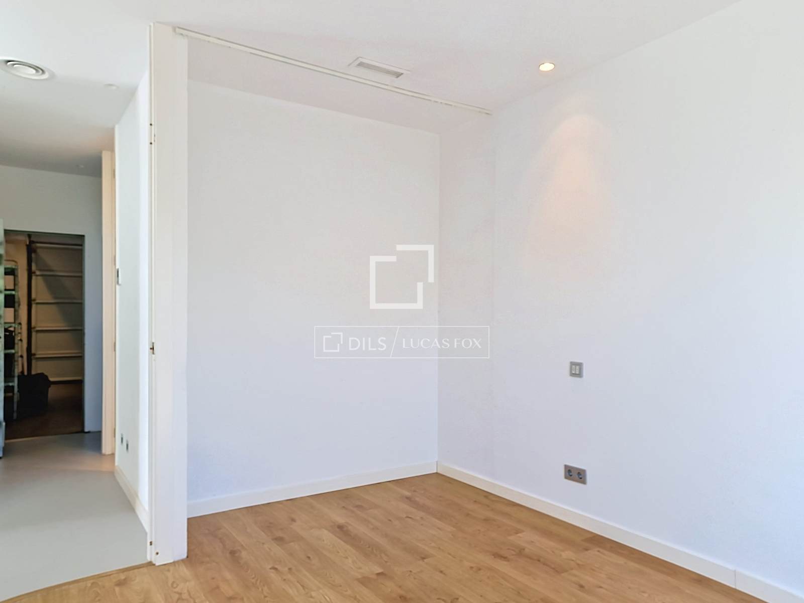 Huvila Vilanova i la Geltru, Barcelona, Espanja 5 makuuhuonetta, 217 m2 No. 192582