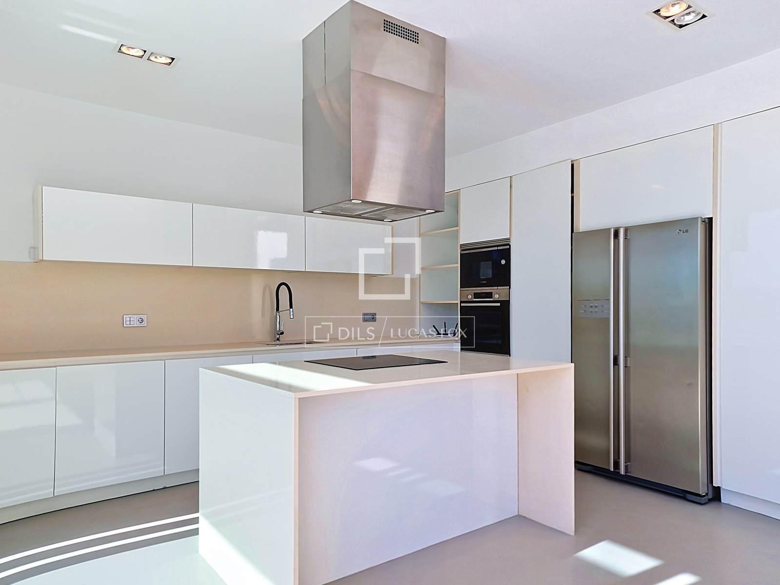 Huvila Vilanova i la Geltru, Barcelona, Espanja 5 makuuhuonetta, 217 m2 No. 192582