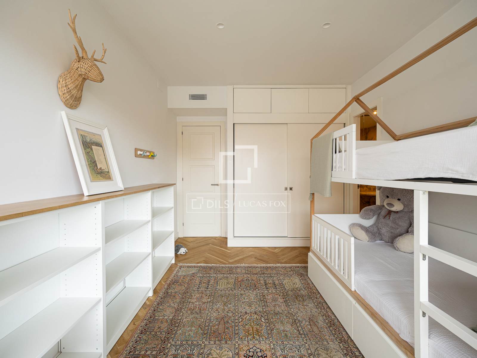 Attico a Barcelona, Spagna 5 camere da letto, 234 mq. N° 192583