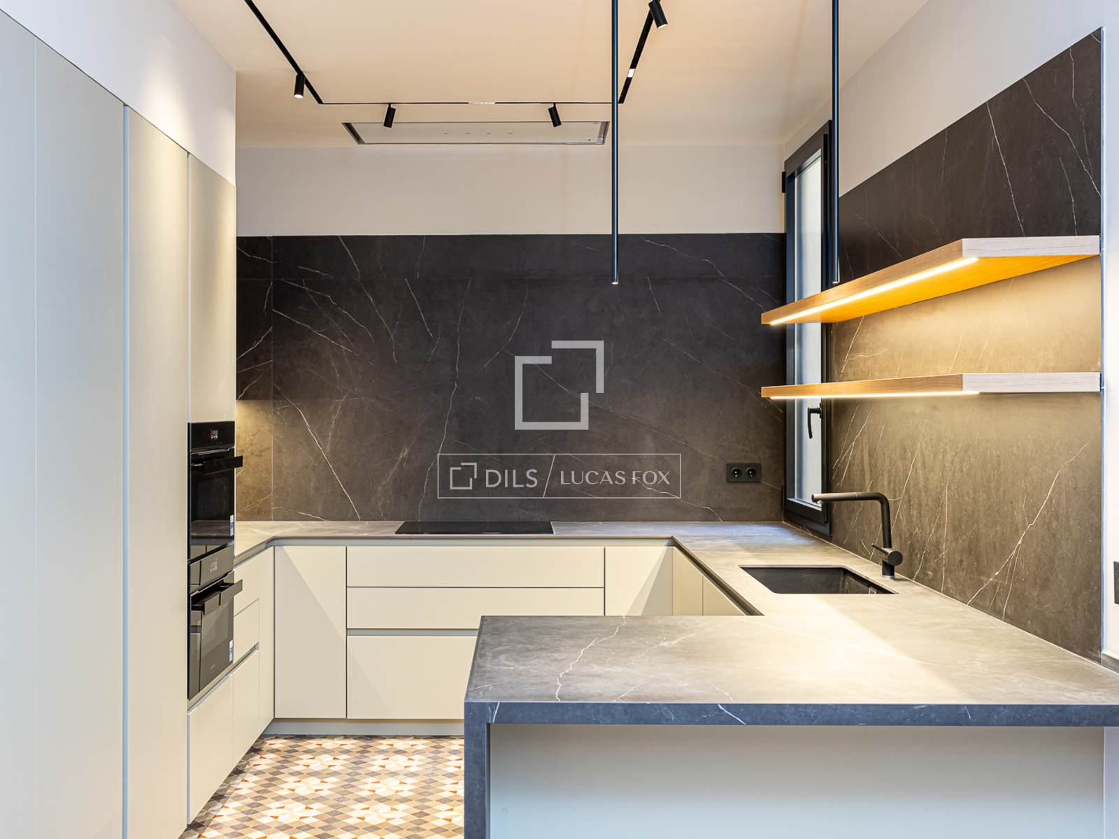 Dzīvoklis Barcelona, Spānijā 3 istabas, 159 m2 Nr. 192586