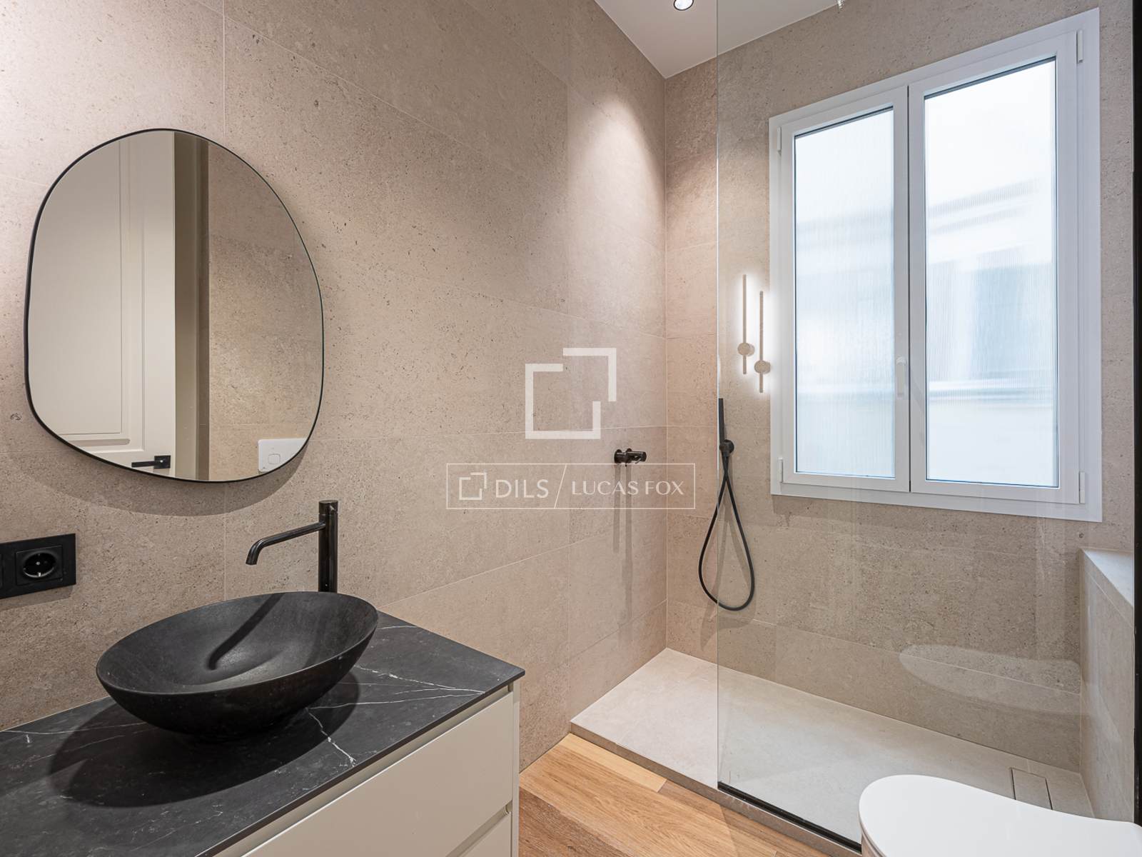 Dzīvoklis Barcelona, Spānijā 3 istabas, 159 m2 Nr. 192586