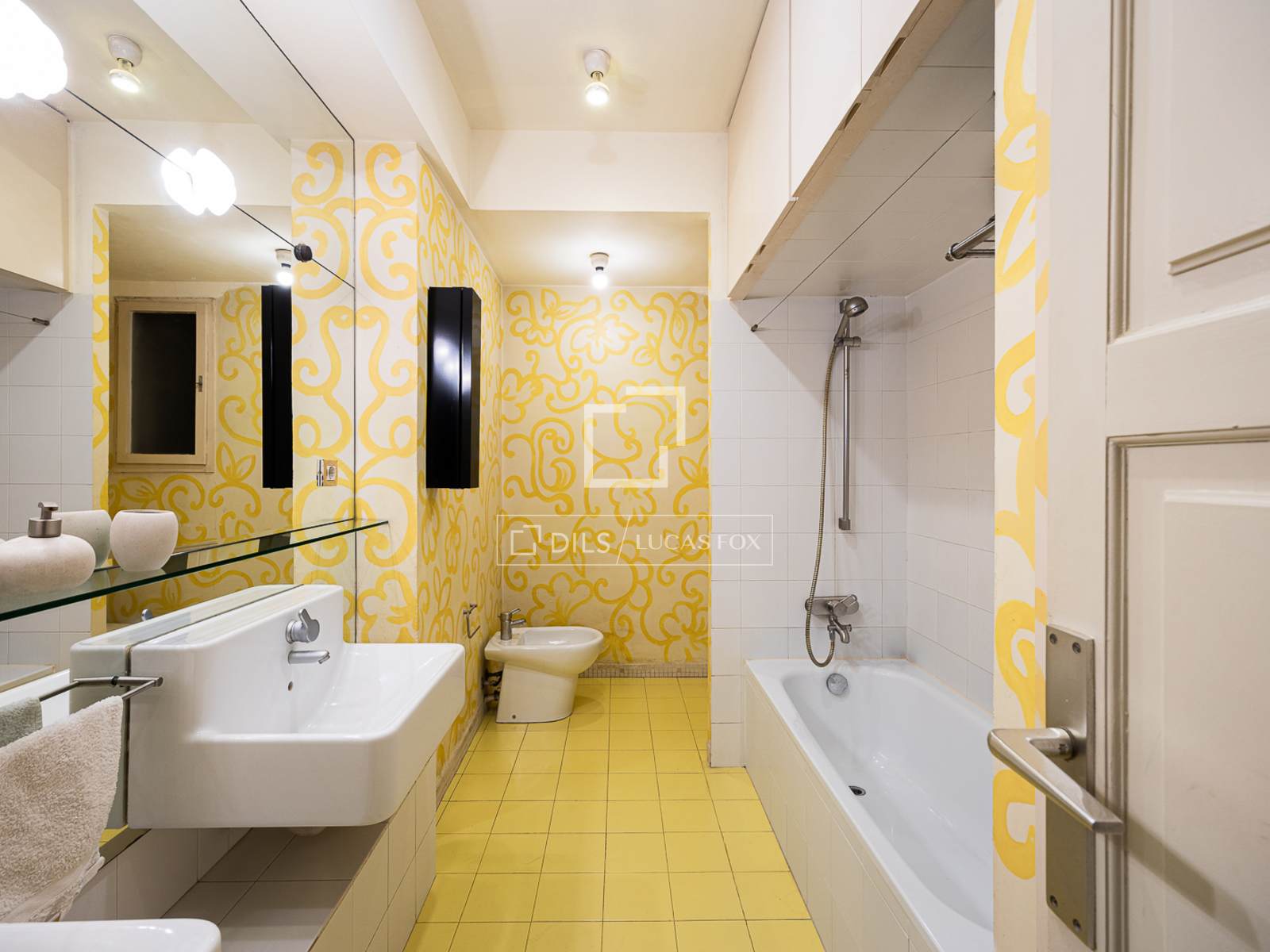 Apartment in Barcelona, Spain 3 bedrooms, 162 sq.m. No. 192793