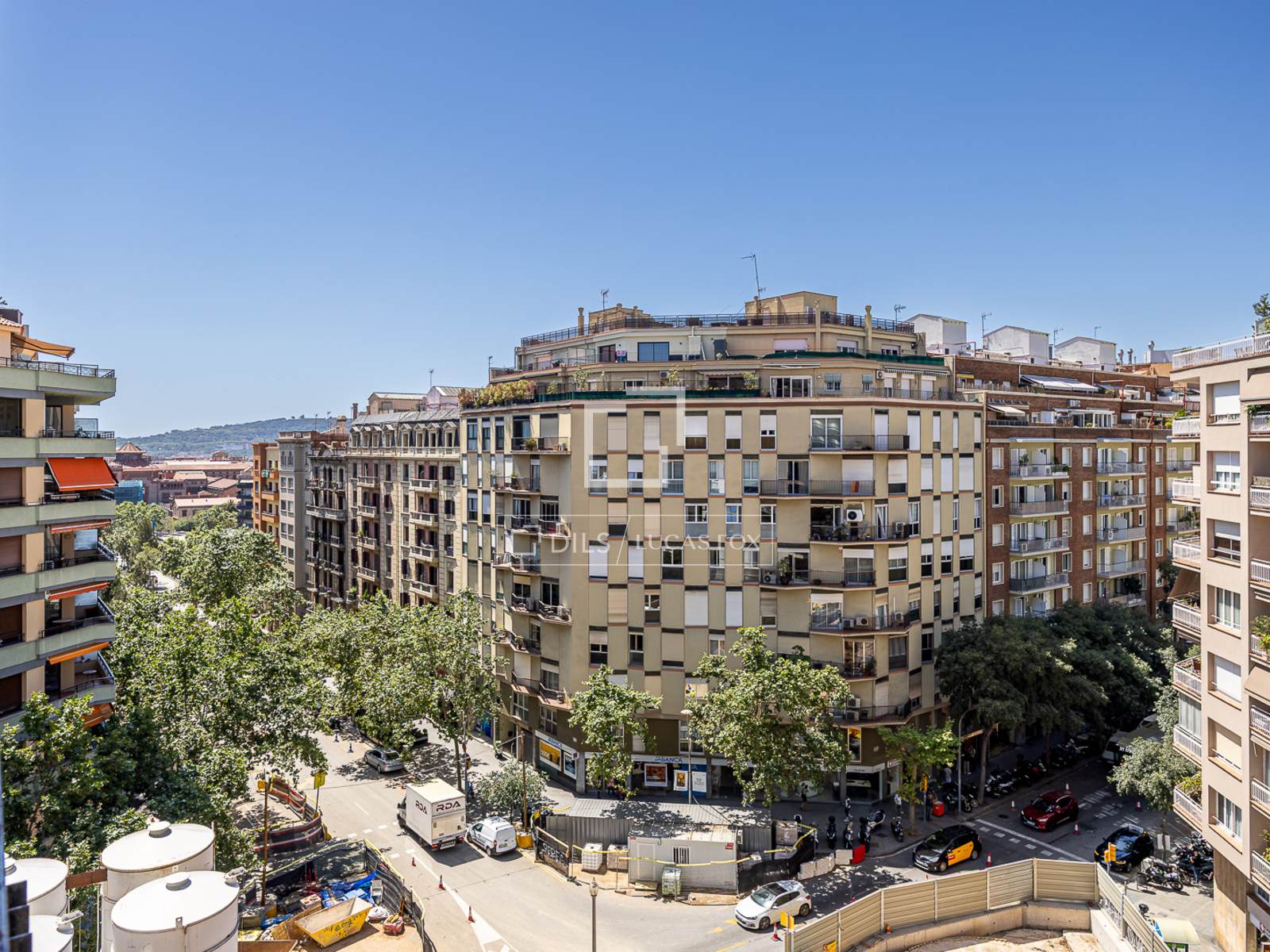 Apartment in Barcelona, Spain 3 bedrooms, 162 sq.m. No. 192793