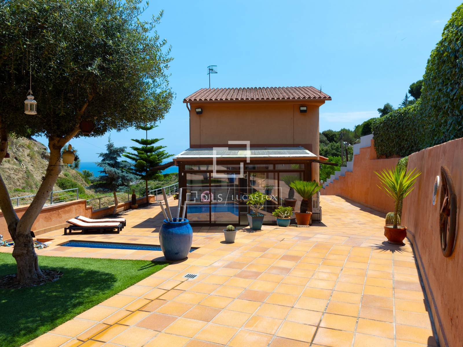 Villa i Teia, Barcelona, Spanien 3 sovrum, 324 kvm. Nr. 192797