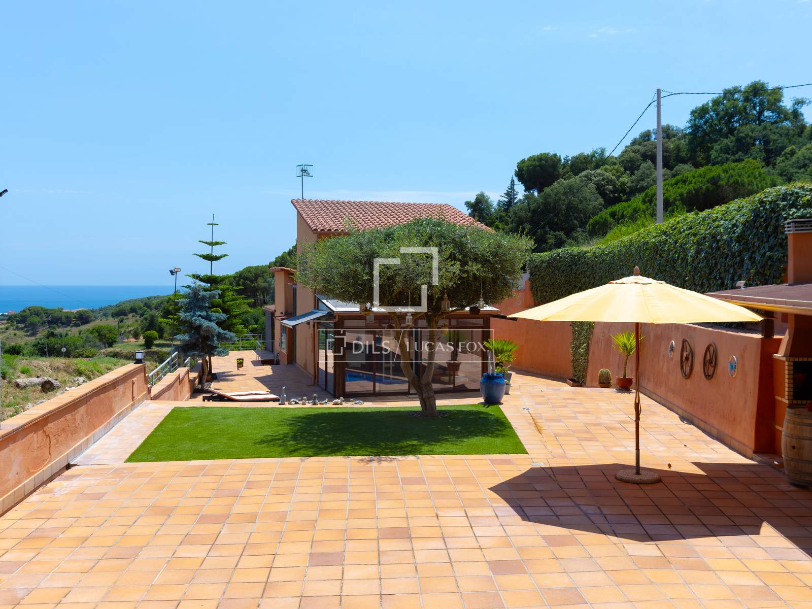 Villa i Teia, Barcelona, Spanien 3 sovrum, 324 kvm. Nr. 192797