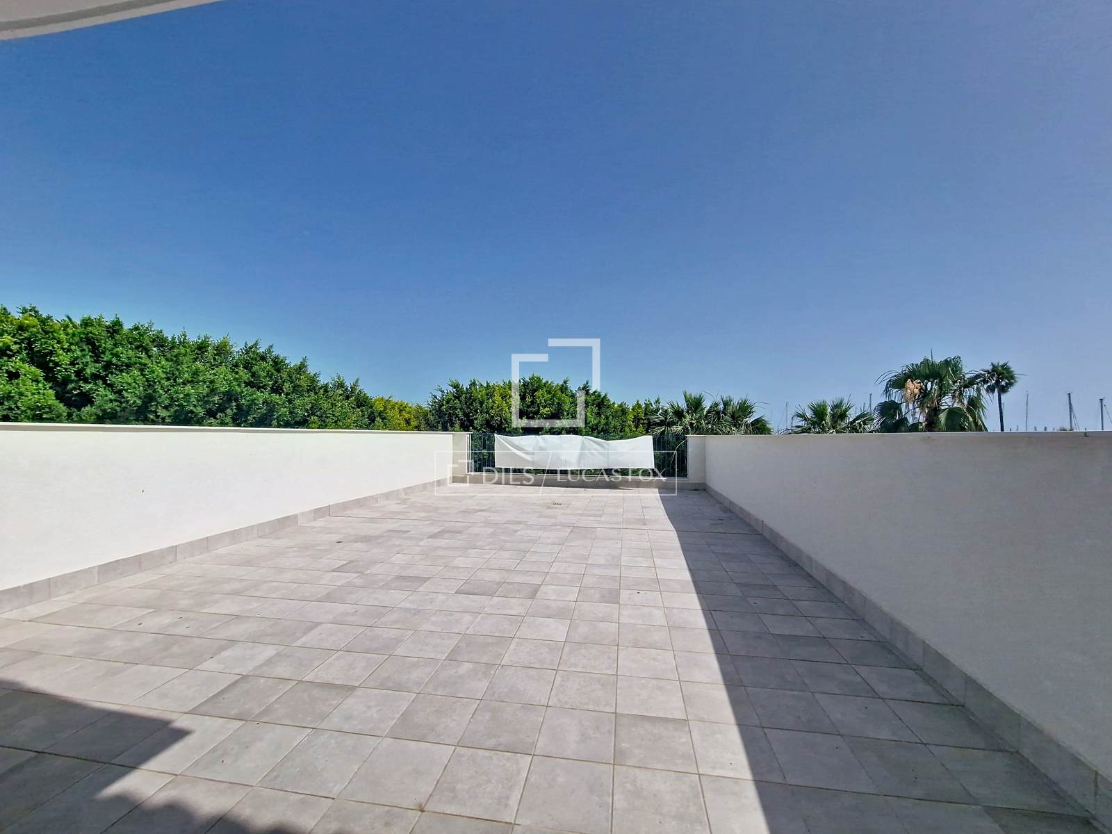 Apartment in Vilanova i la Geltru, Barcelona, Spain 2 bedrooms, 123 sq.m. No. 192795