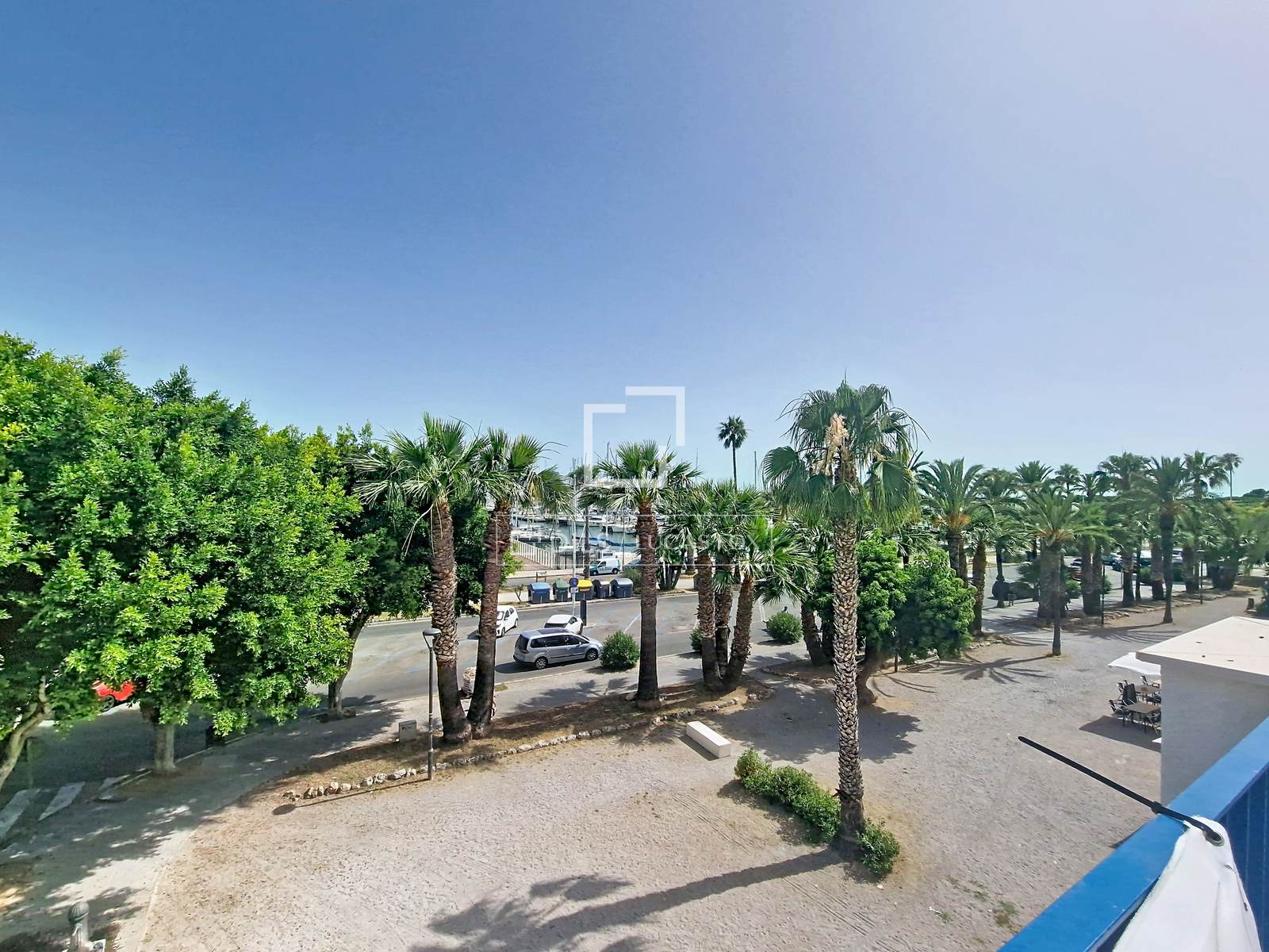 Apartment in Vilanova i la Geltru, Barcelona, Spain 2 bedrooms, 123 sq.m. No. 192795