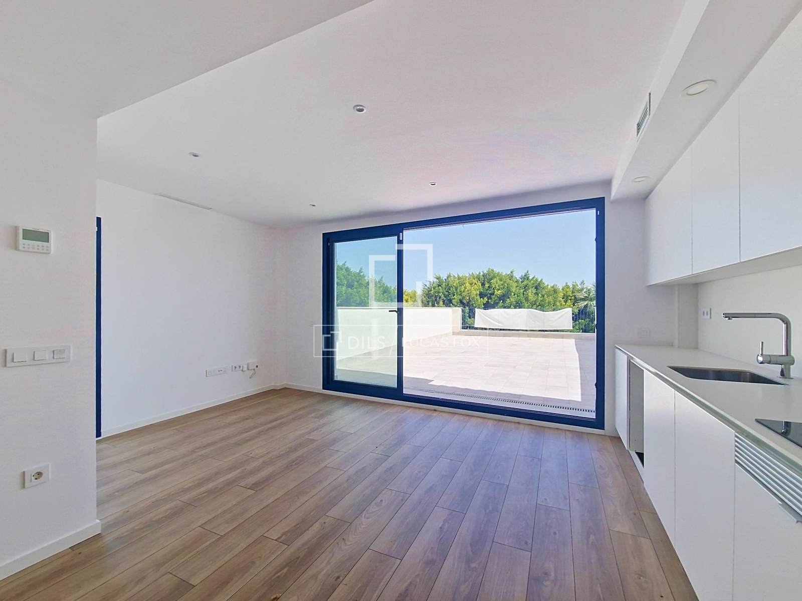 Apartment in Vilanova i la Geltru, Barcelona, Spain 2 bedrooms, 123 sq.m. No. 192795