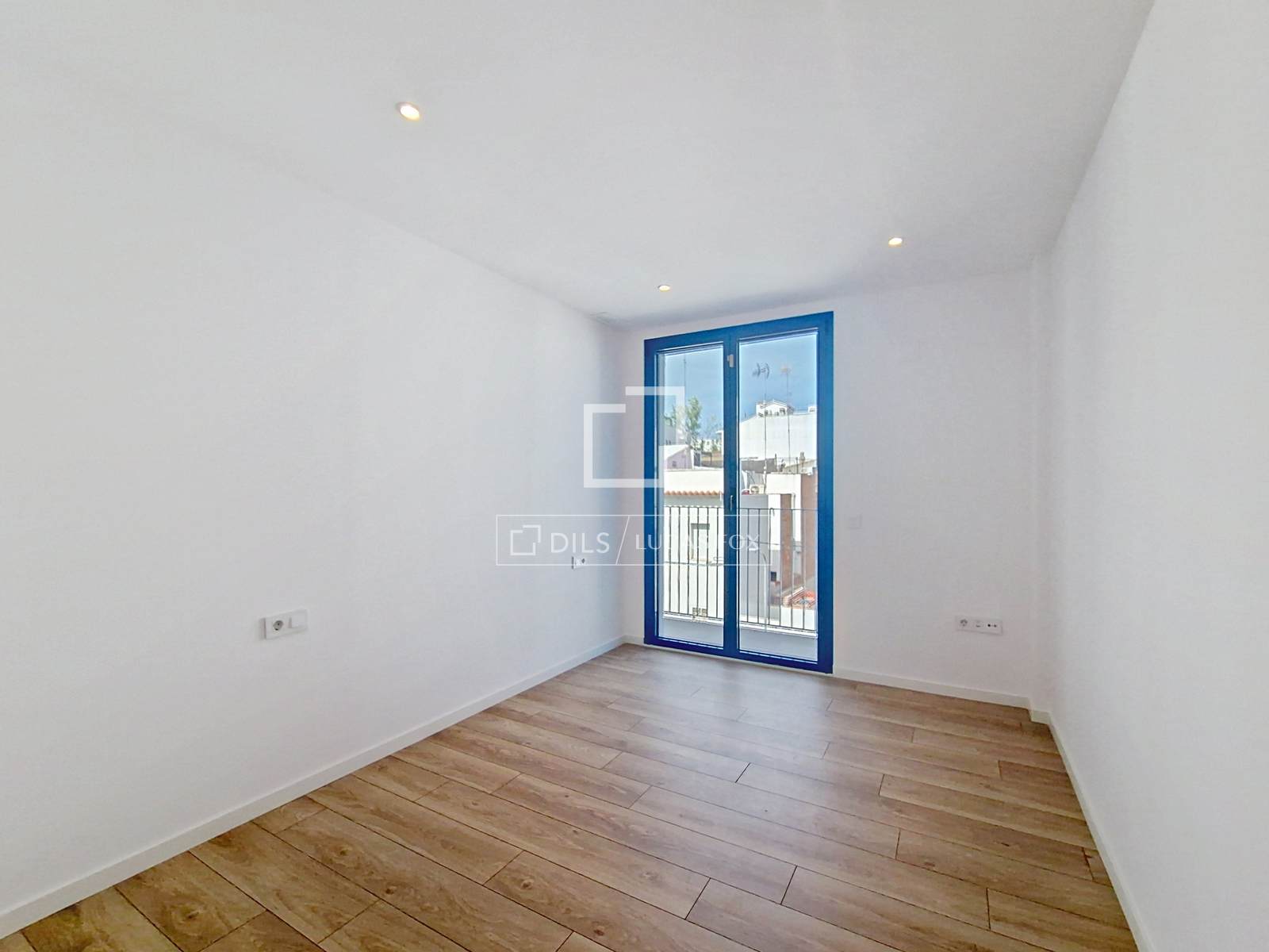 Apartment in Vilanova i la Geltru, Barcelona, Spain 2 bedrooms, 123 sq.m. No. 192795