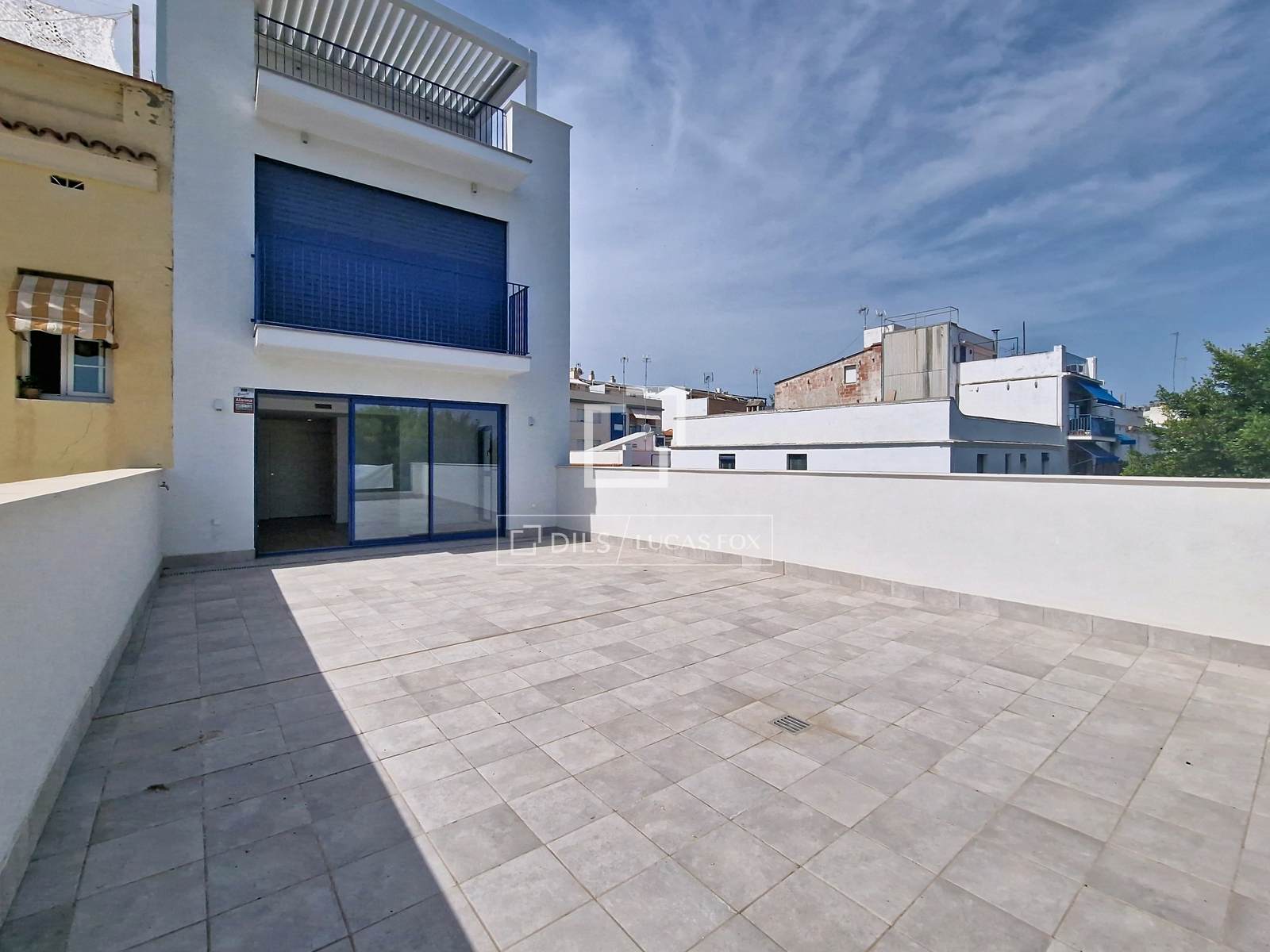 Apartment in Vilanova i la Geltru, Barcelona, Spain 2 bedrooms, 123 sq.m. No. 192795