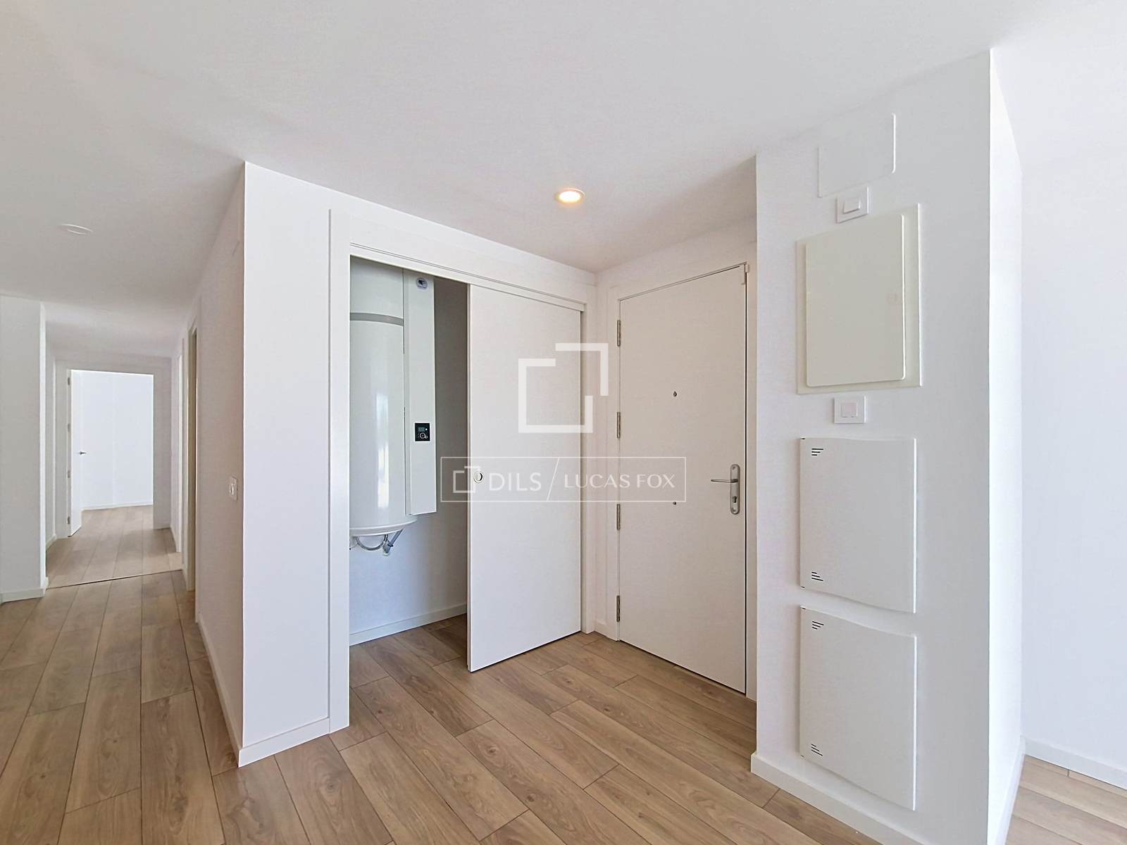 Apartment in Vilanova i la Geltru, Barcelona, Spain 2 bedrooms, 123 sq.m. No. 192795