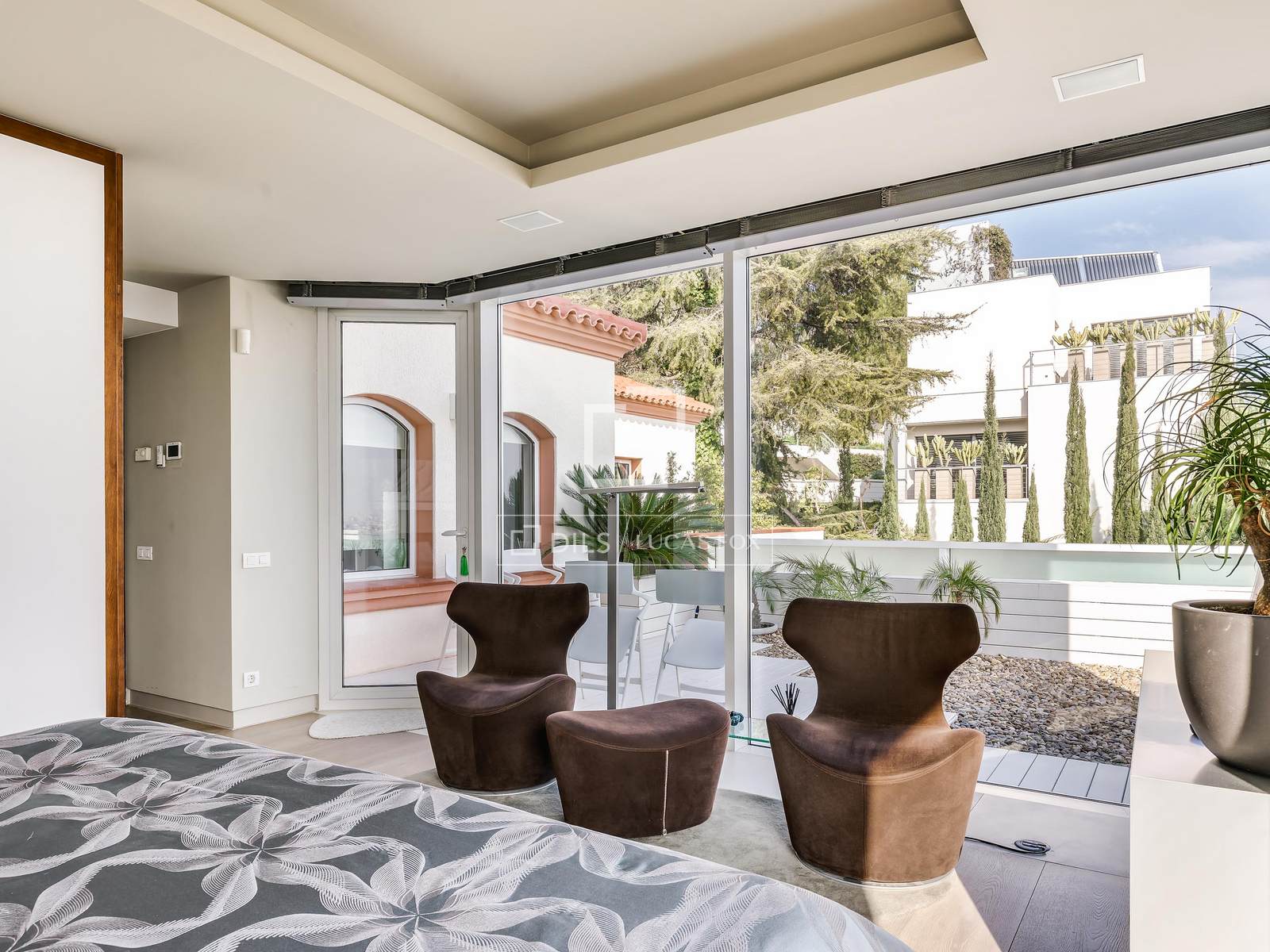 Villa à Barcelona, Espagne 5 chambres, 600 m2 No. 192792