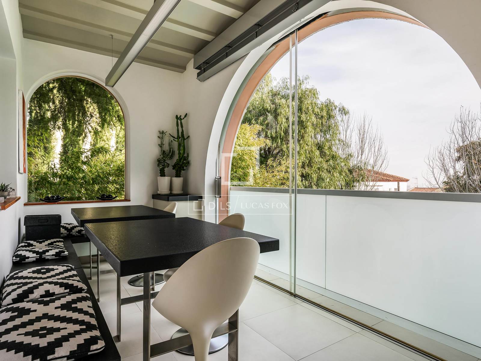 Villa à Barcelona, Espagne 5 chambres, 600 m2 No. 192792